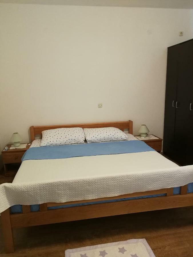 Apartments N&M Sukošan エクステリア 写真