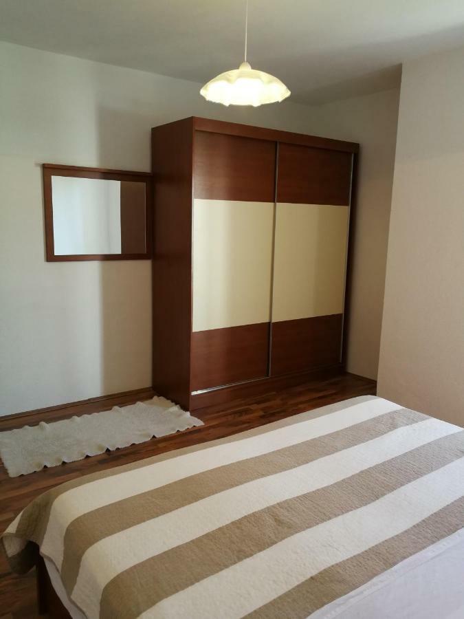 Apartments N&M Sukošan エクステリア 写真